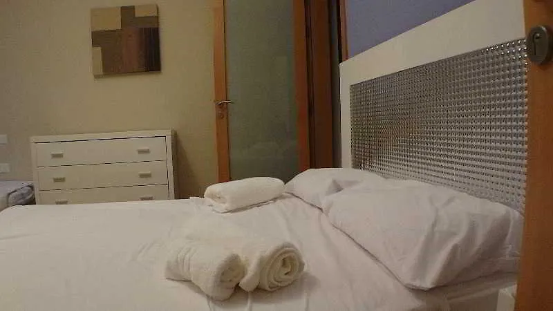 Eri Apartments E378 سليمة فندق